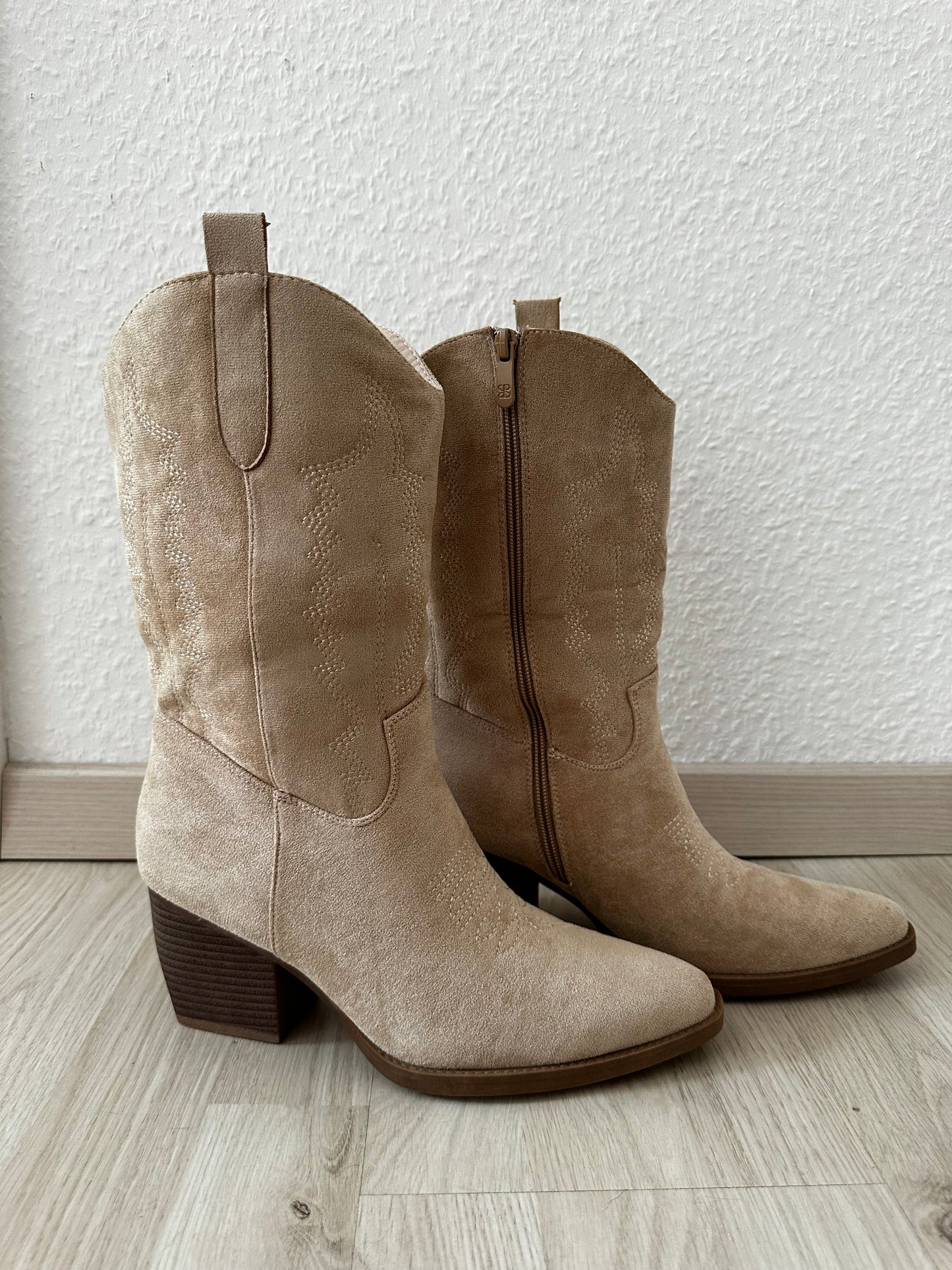 Midi Cowboy Stiefel "Nora - Beige"