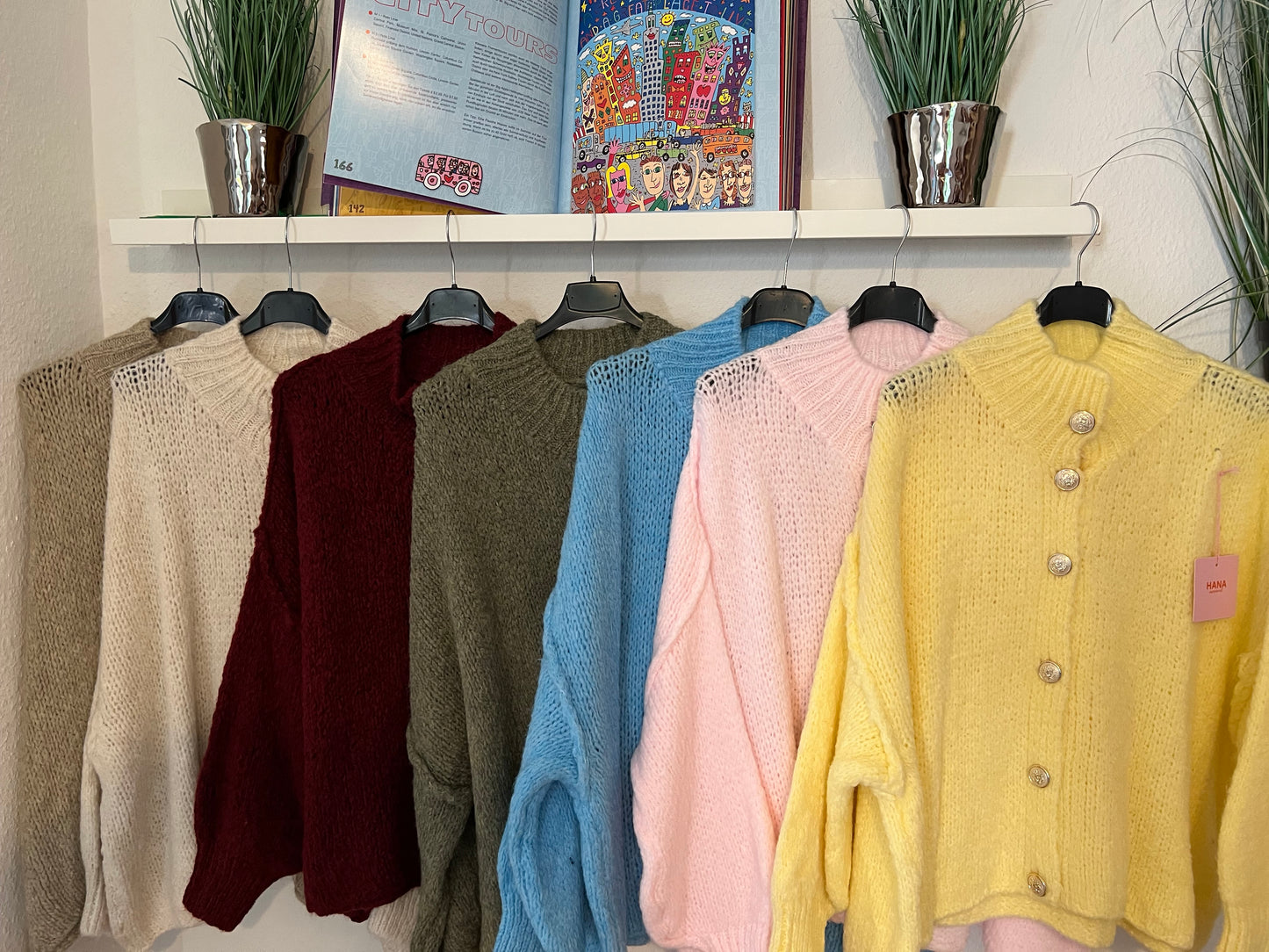 Oversized Strickjacke "Flausch mit Knöpfen“