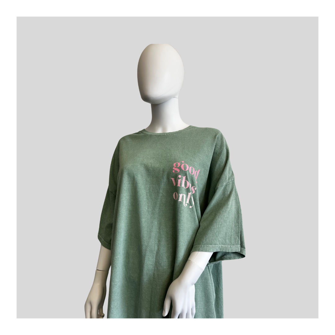 T-Shirt "Good vibes only"