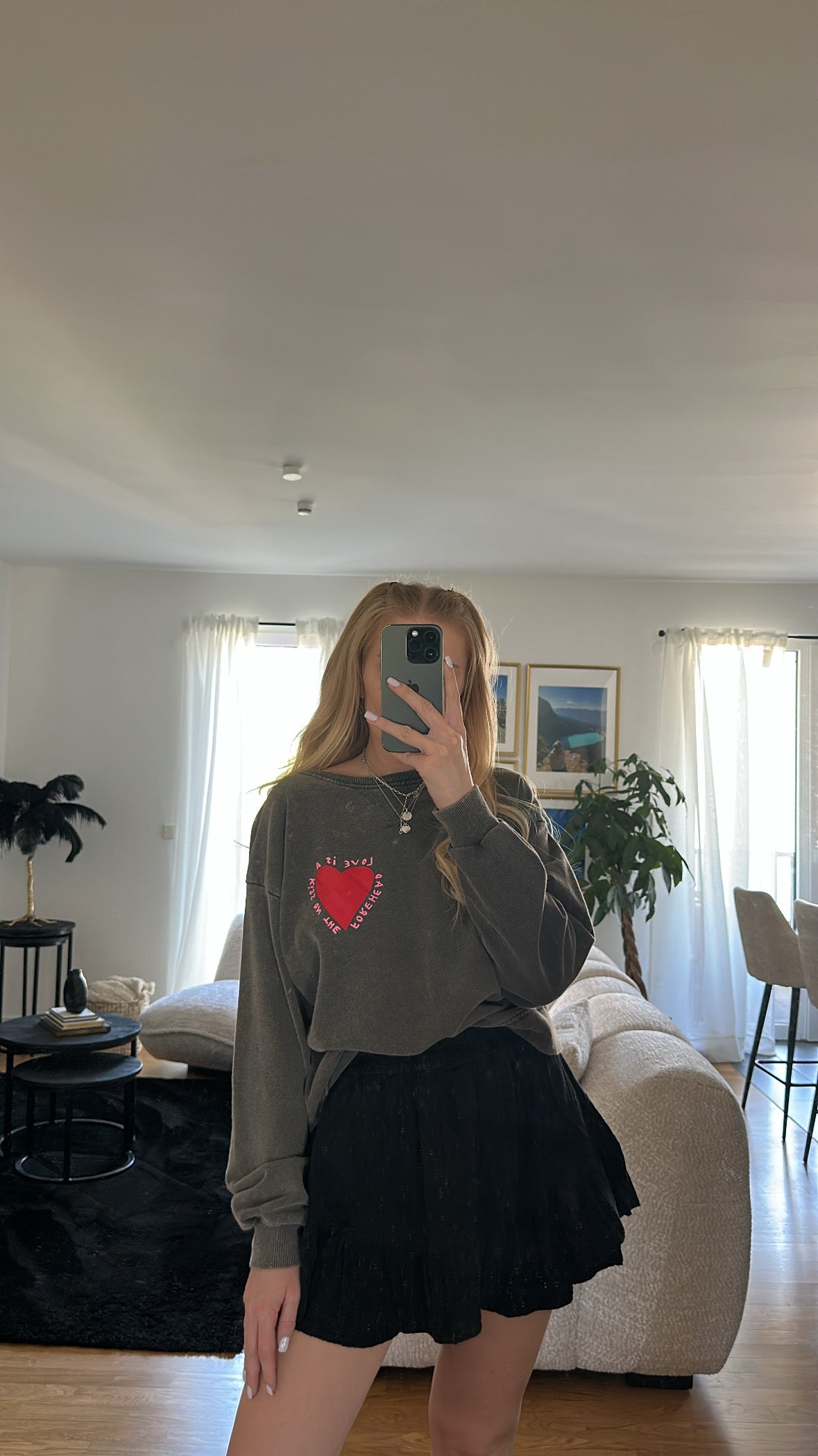 Sweatshirt "Love is a kiss on the forehead"