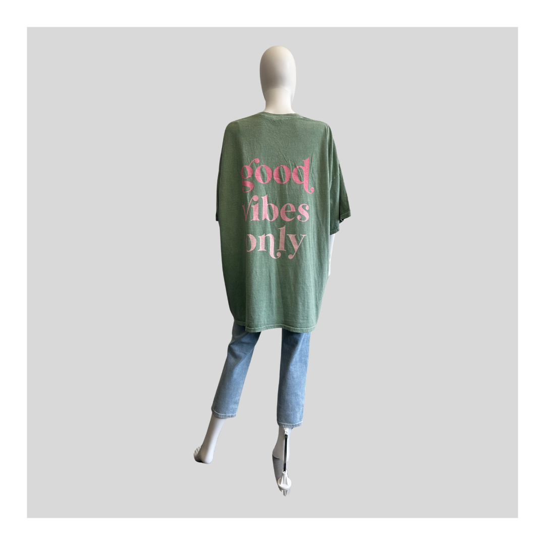 T-Shirt "Good vibes only"
