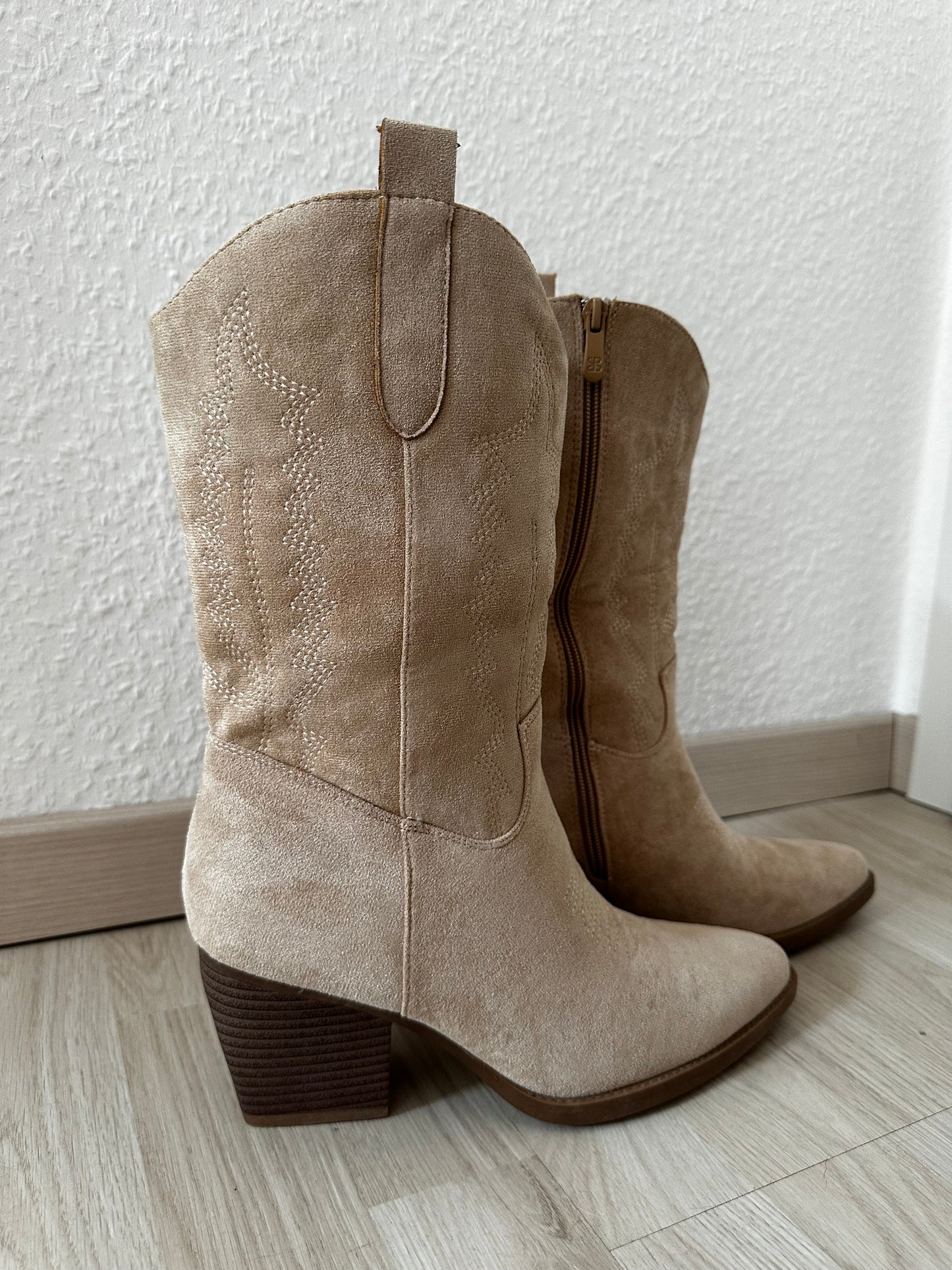 Midi Cowboy Stiefel "Nora - Beige"
