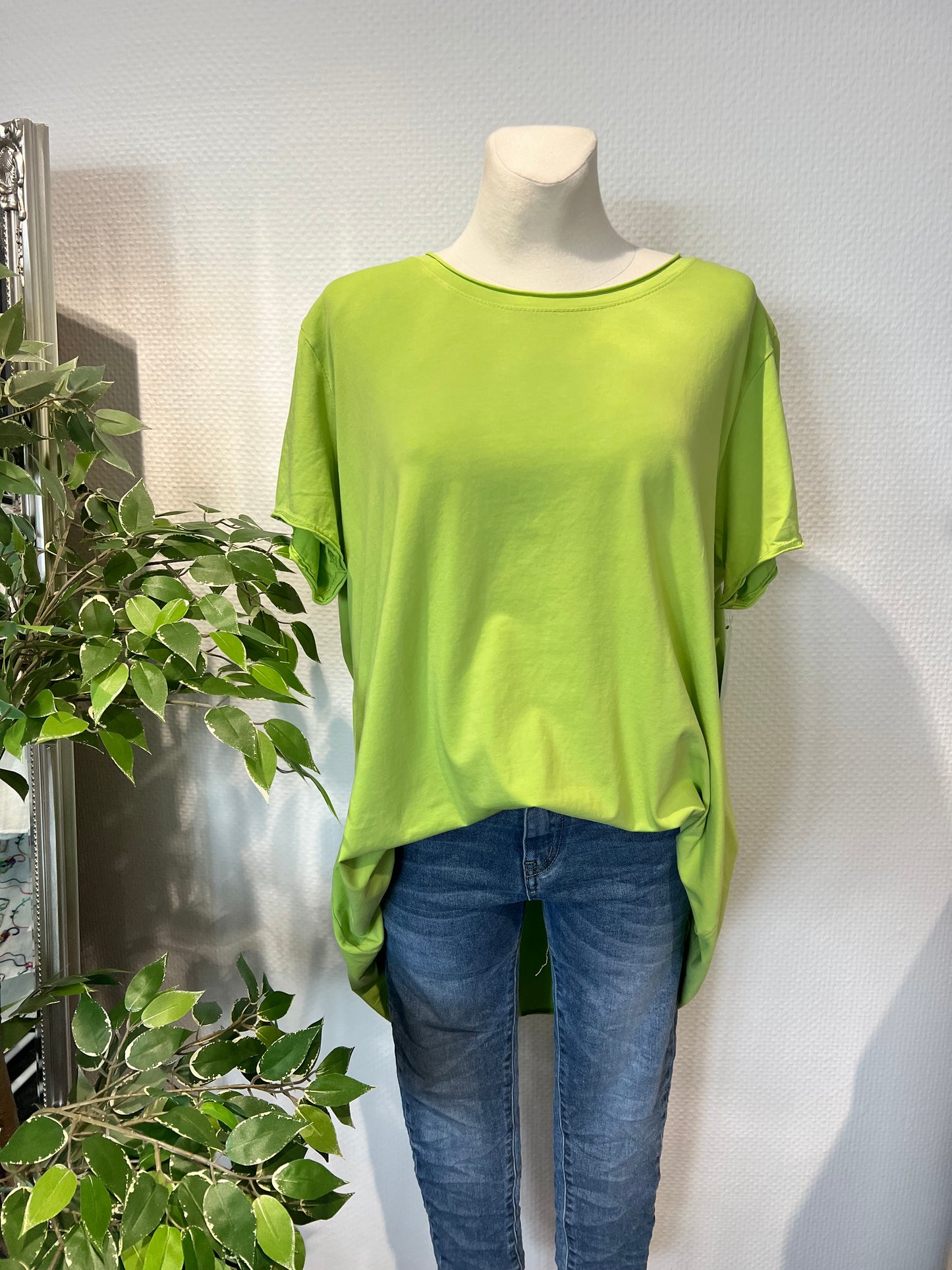 Basic T-Shirt