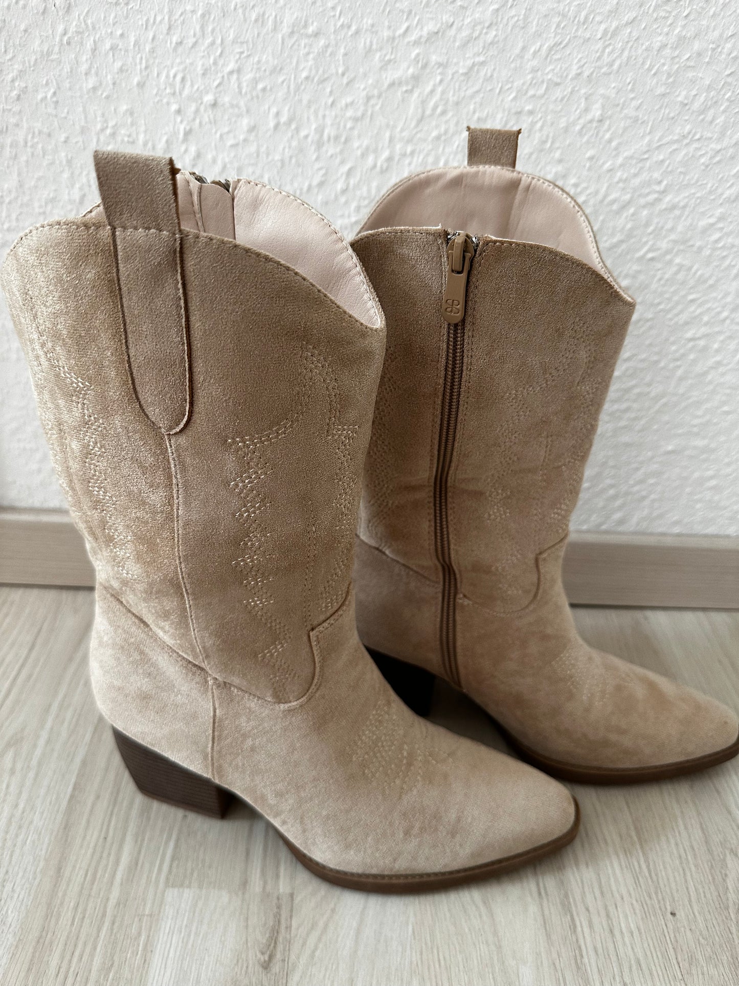 Midi Cowboy Stiefel "Nora - Beige"