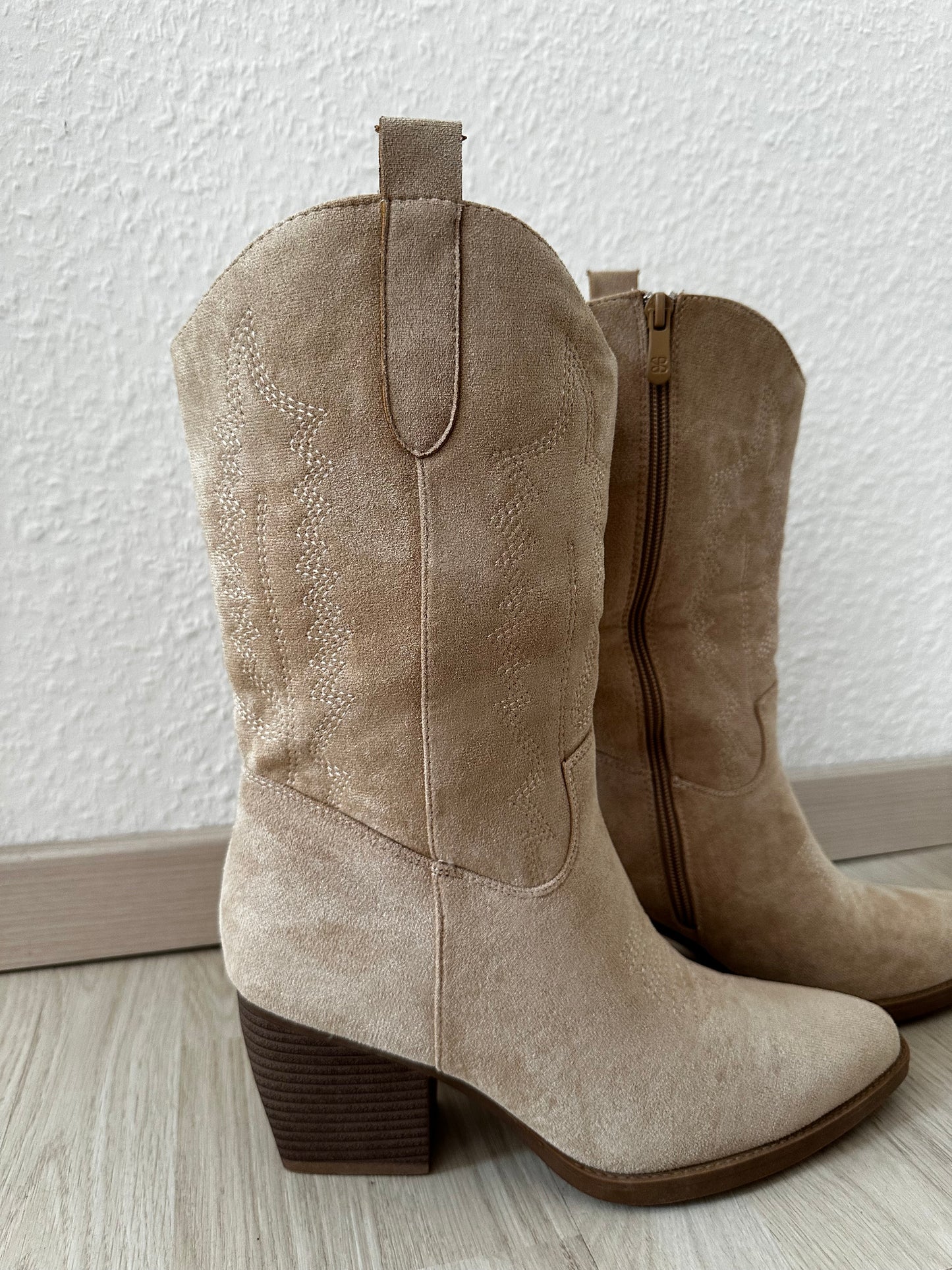 Midi Cowboy Stiefel "Nora - Beige"