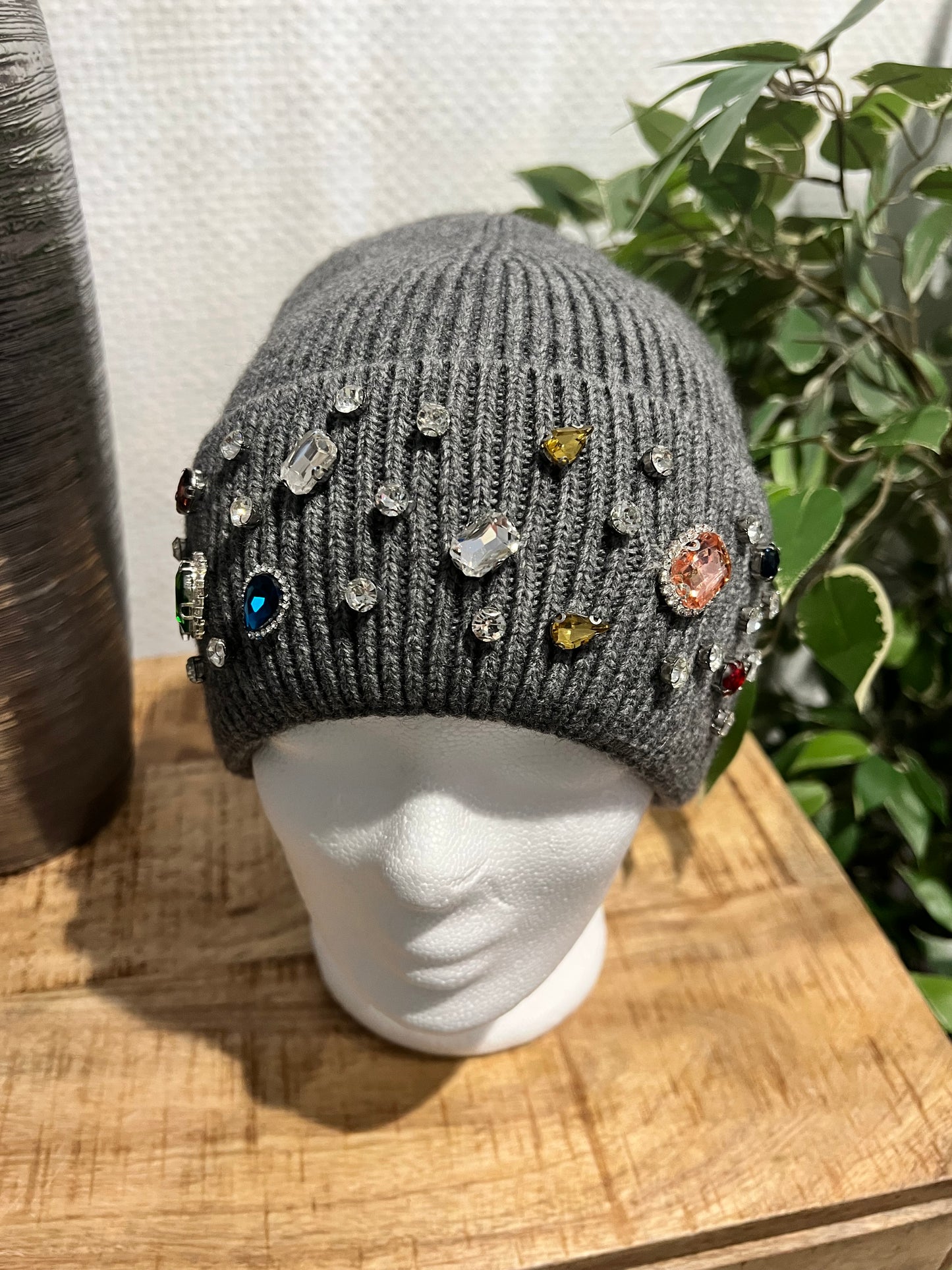 Mütze mit Strass Steinen