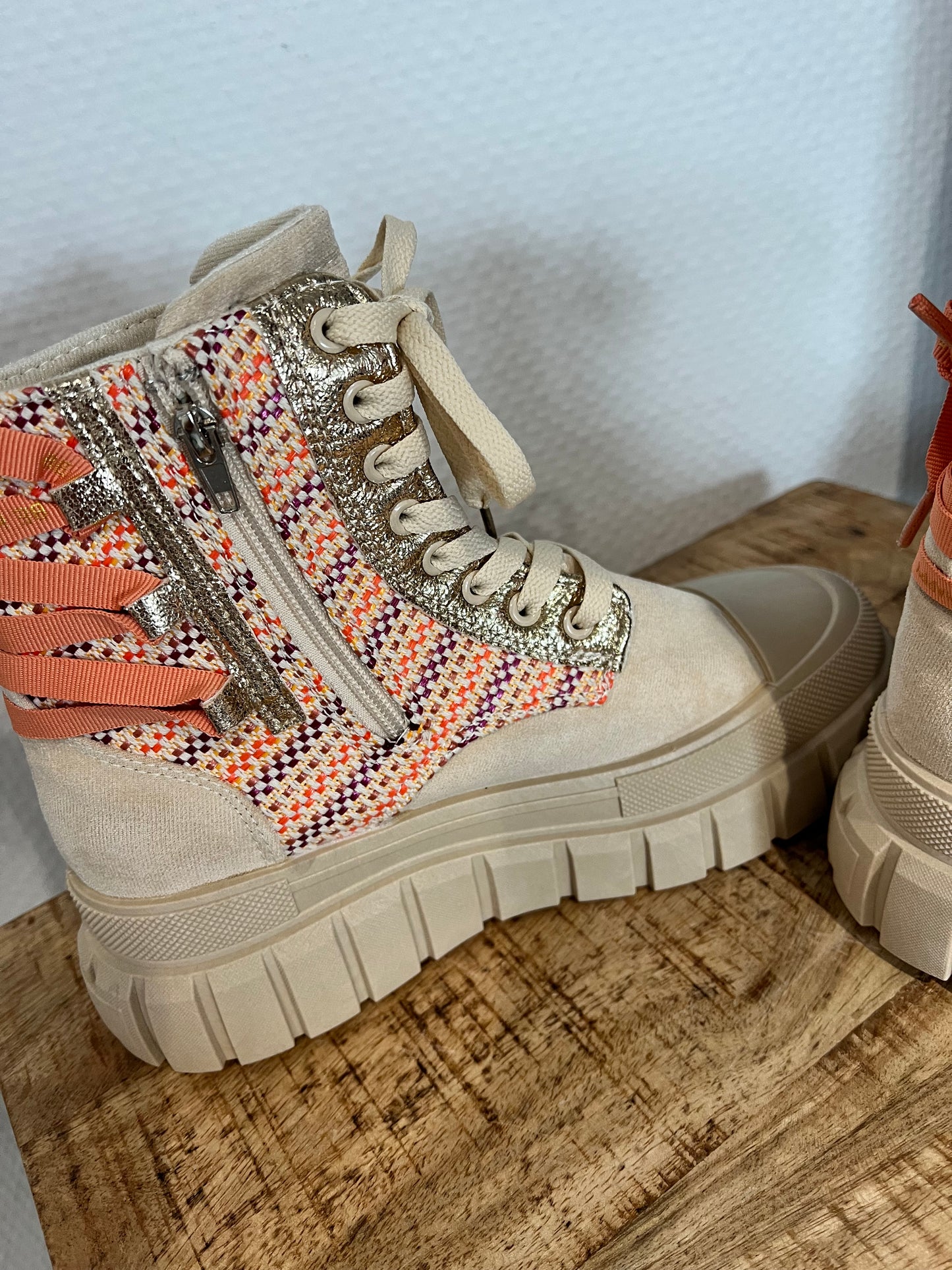 Beige/Orangene Boots "Tatum"