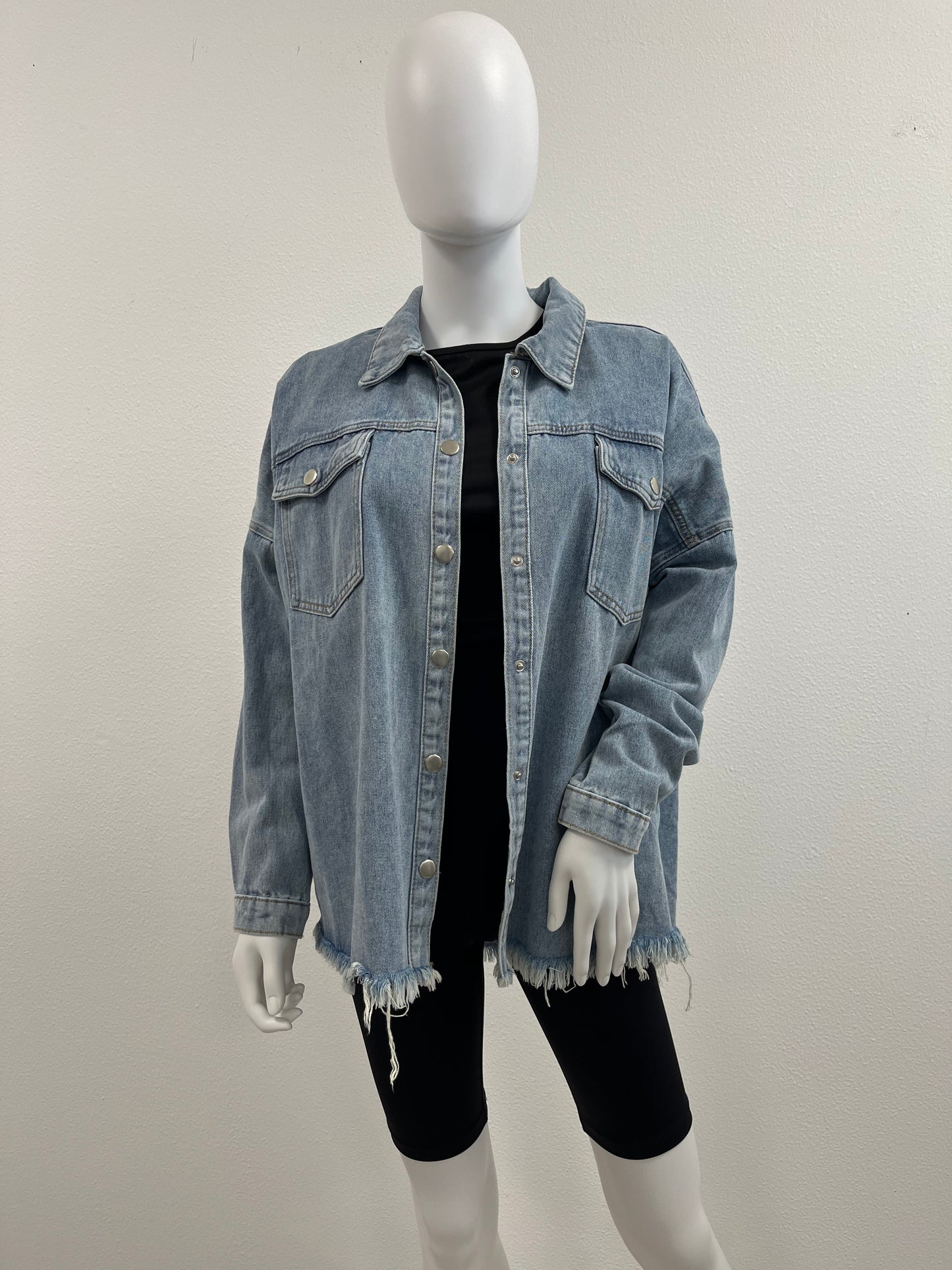 Jeansjacke "Ausgefranst"
