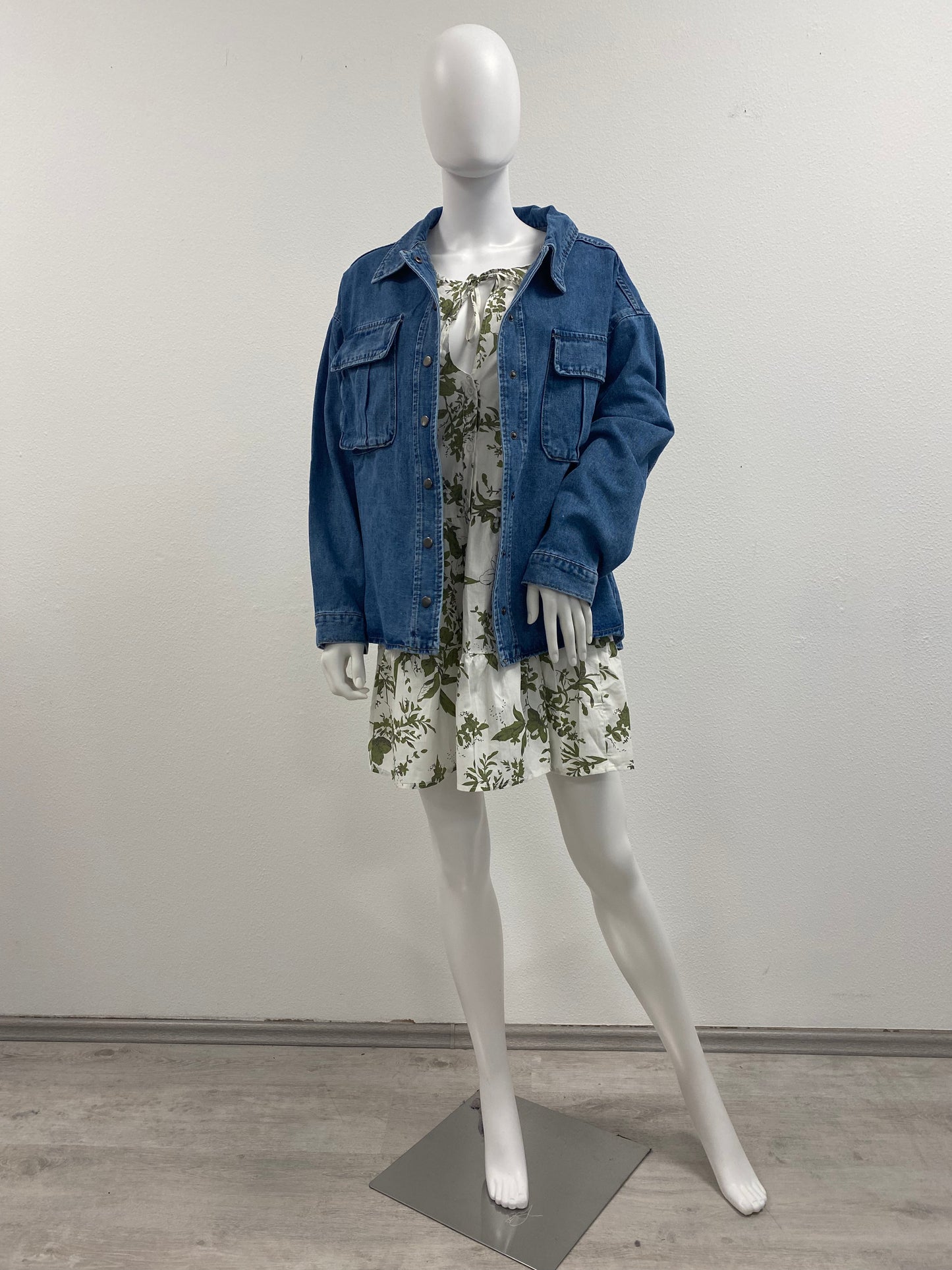 Grünes Sommerkleid "Muster"