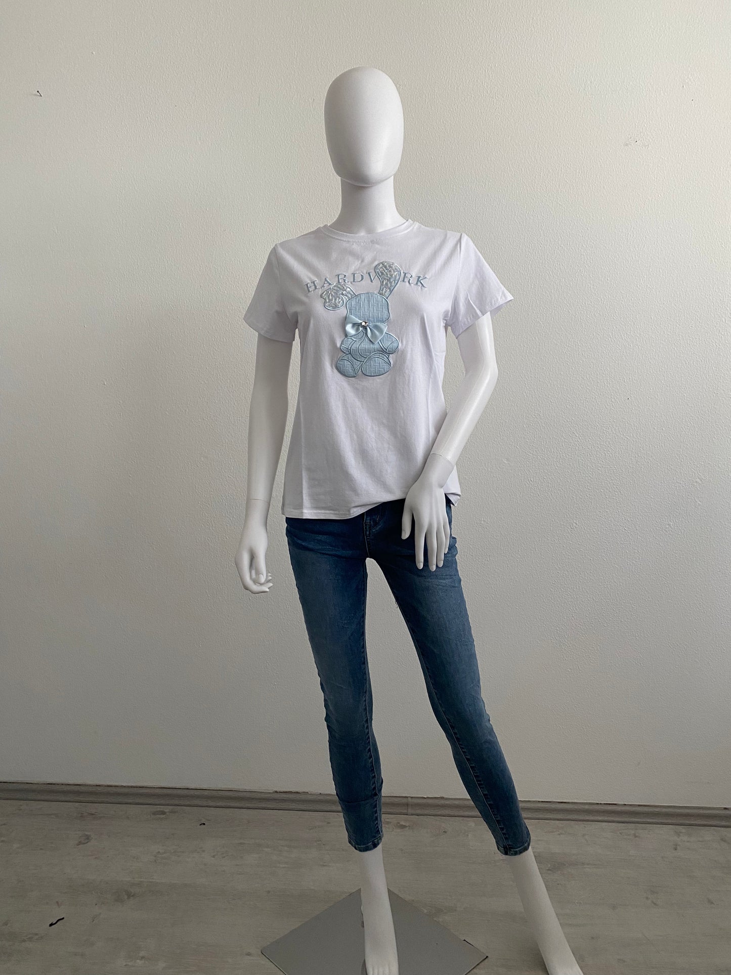 T-Shirt "Blauer Hase" 🤍