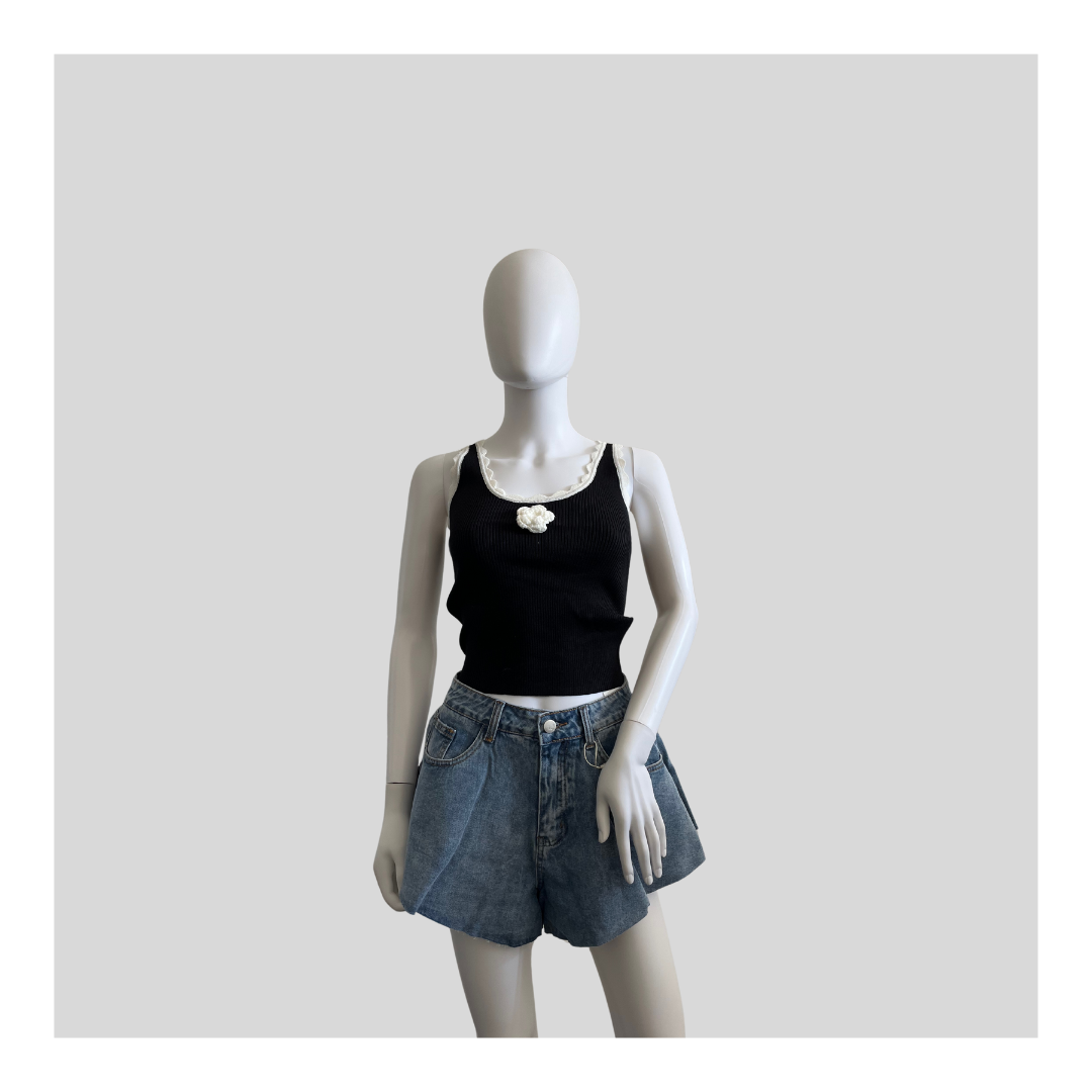 Top mit Blume "Schwarz"