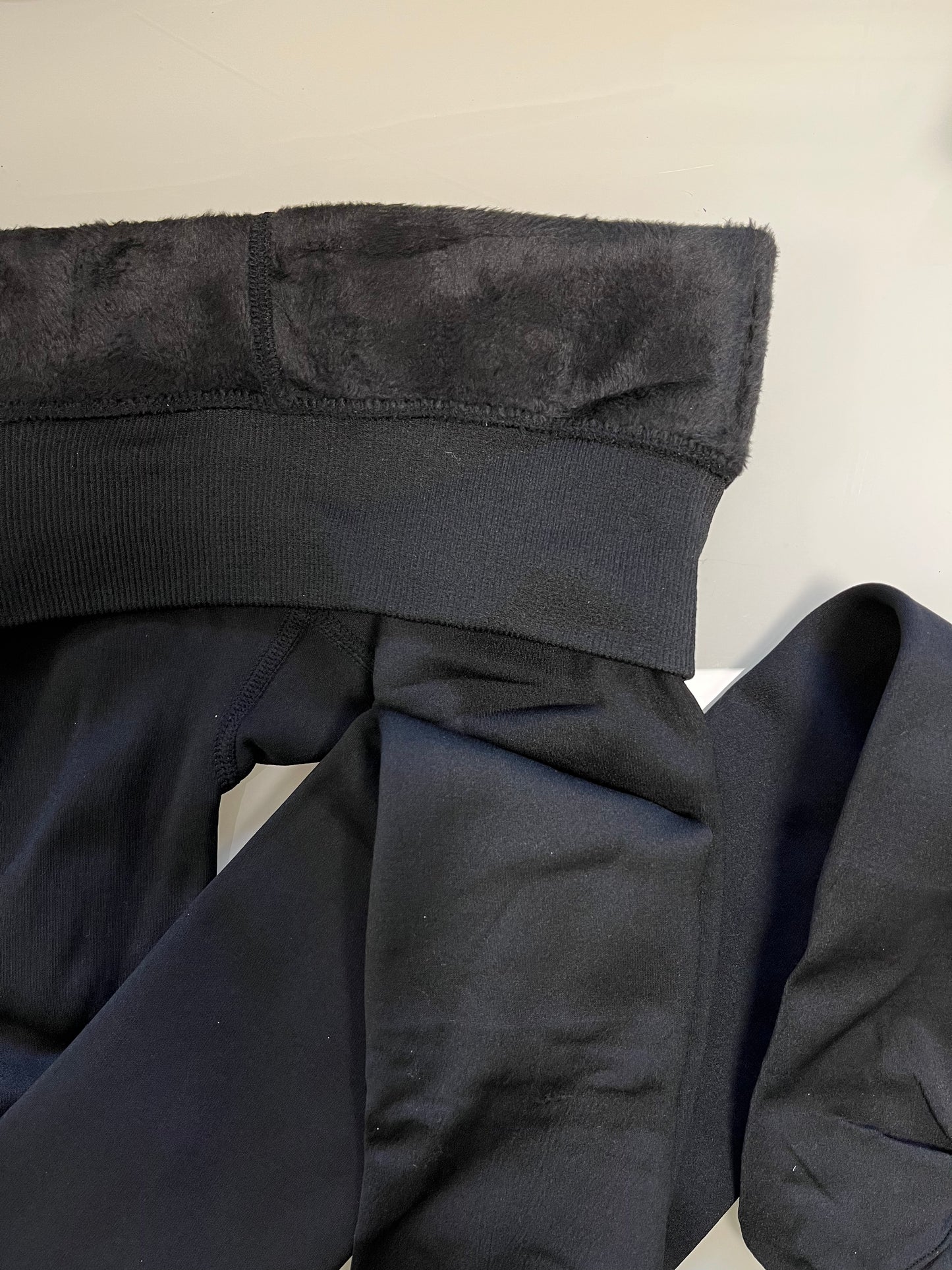 Schwarze Strumpfhose „Gefüttert“
