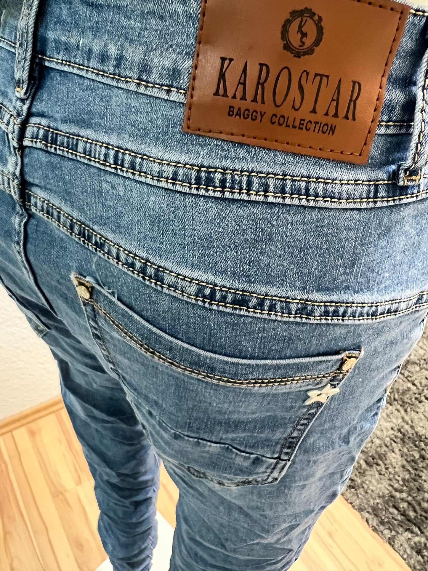 Karo Star Jeans mit Stretch und Knöpfen K 2530