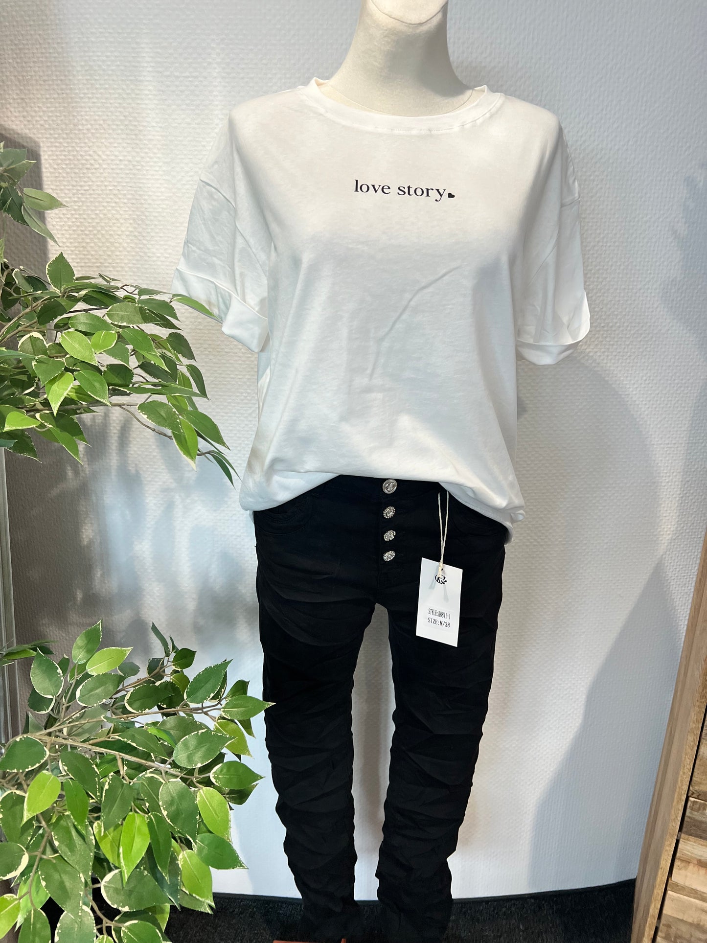 Karo Star Jeans schwarz mit Knöpfen