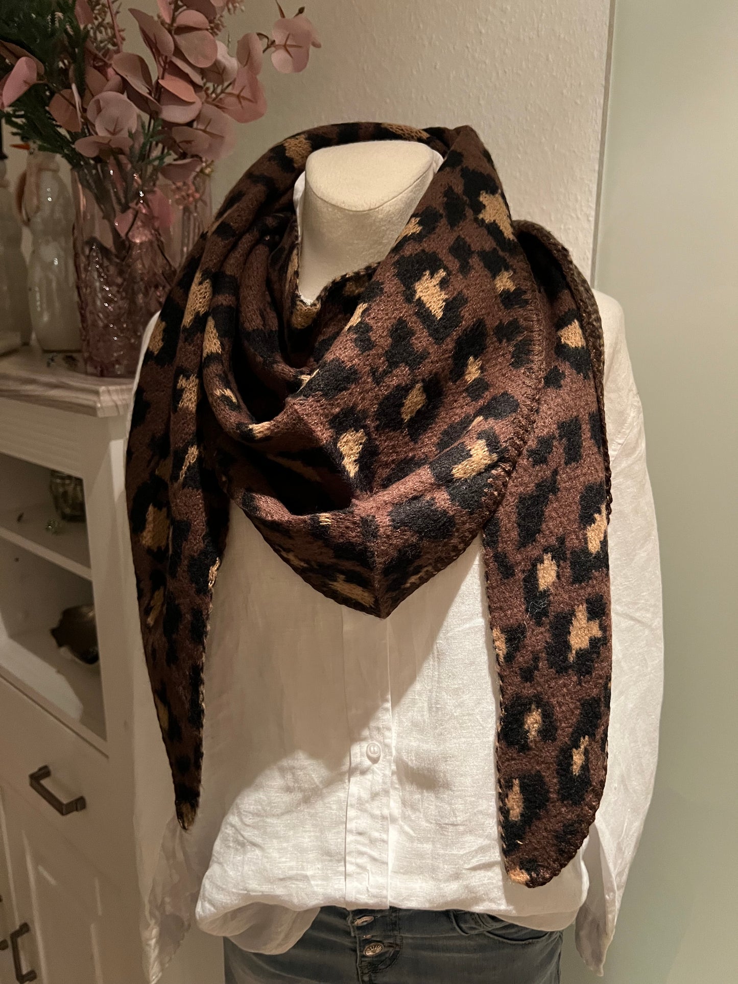 Dreieckschal "Leo in verschiedenen Farben"
