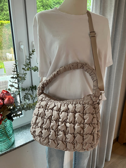 Pouf Tasche in verschiedenen Farben