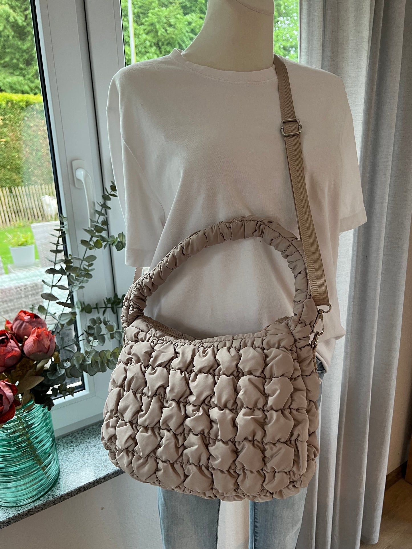 Pouf Tasche in verschiedenen Farben