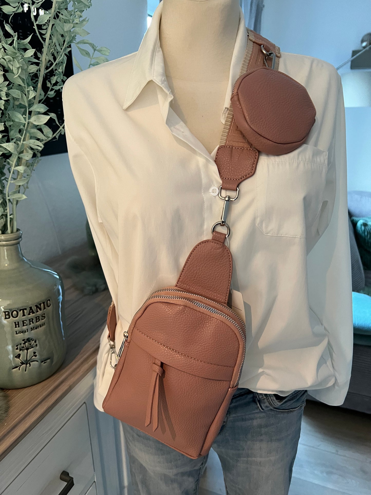 Lilli Crossbody mit Stoffgurt und Pouchette