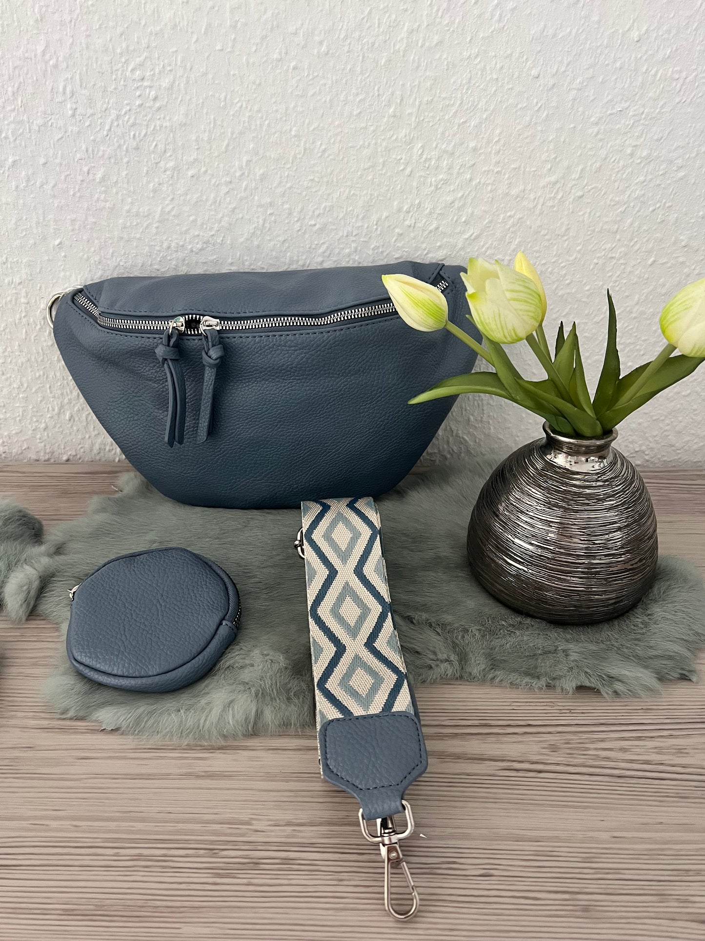 XL Crossbody Tasche mit Stoffgurt und Pouchette  LO