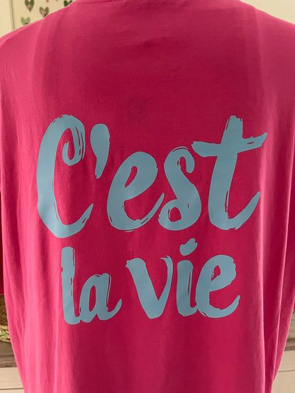 T Shirt C’est la vie in pink oder grau