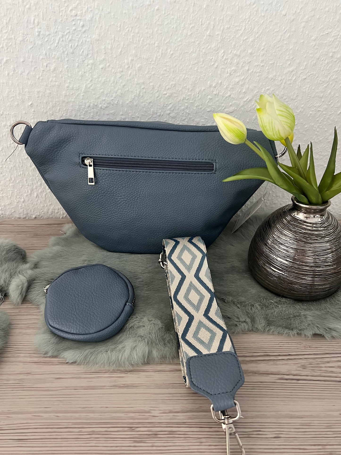 XL Crossbody Tasche mit Stoffgurt und Pouchette  LO