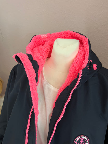 Zwillingsherz Mantel Oversized in dunkelblau  mit pink