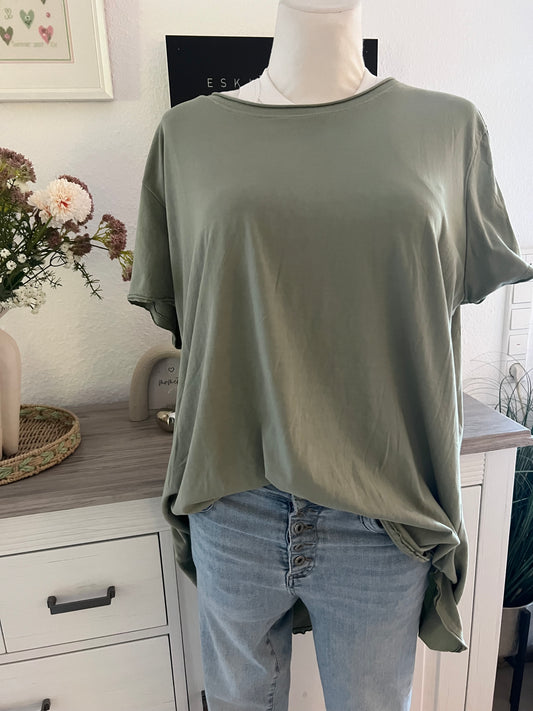 Basic T-Shirt