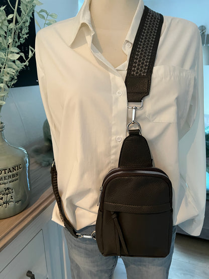 Crossbody mit Stoffgurt