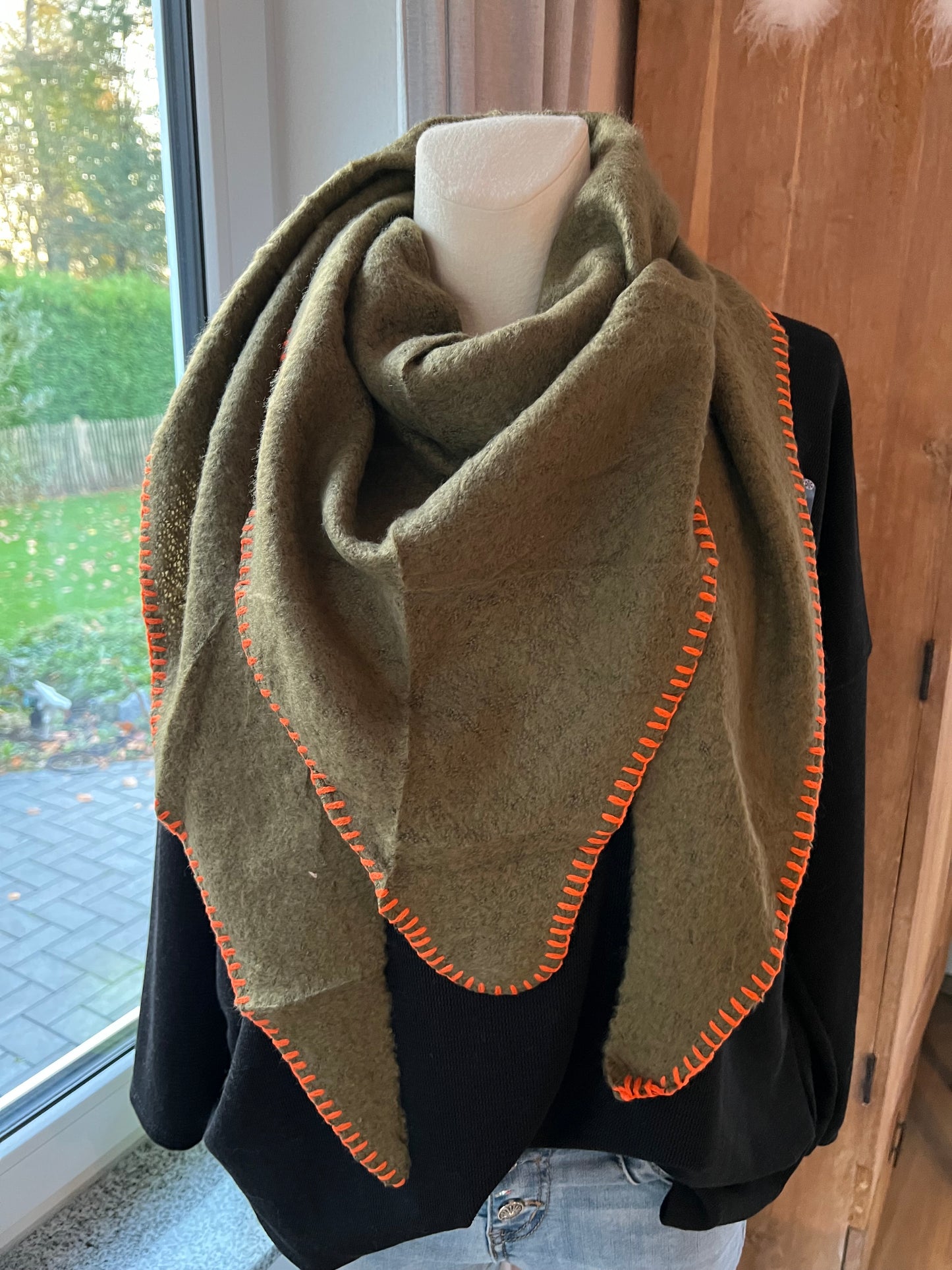 Dreieckschal "Bunter Rand"
