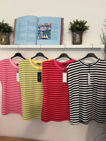Gestreiftes T-Shirt "Schulterpolster"