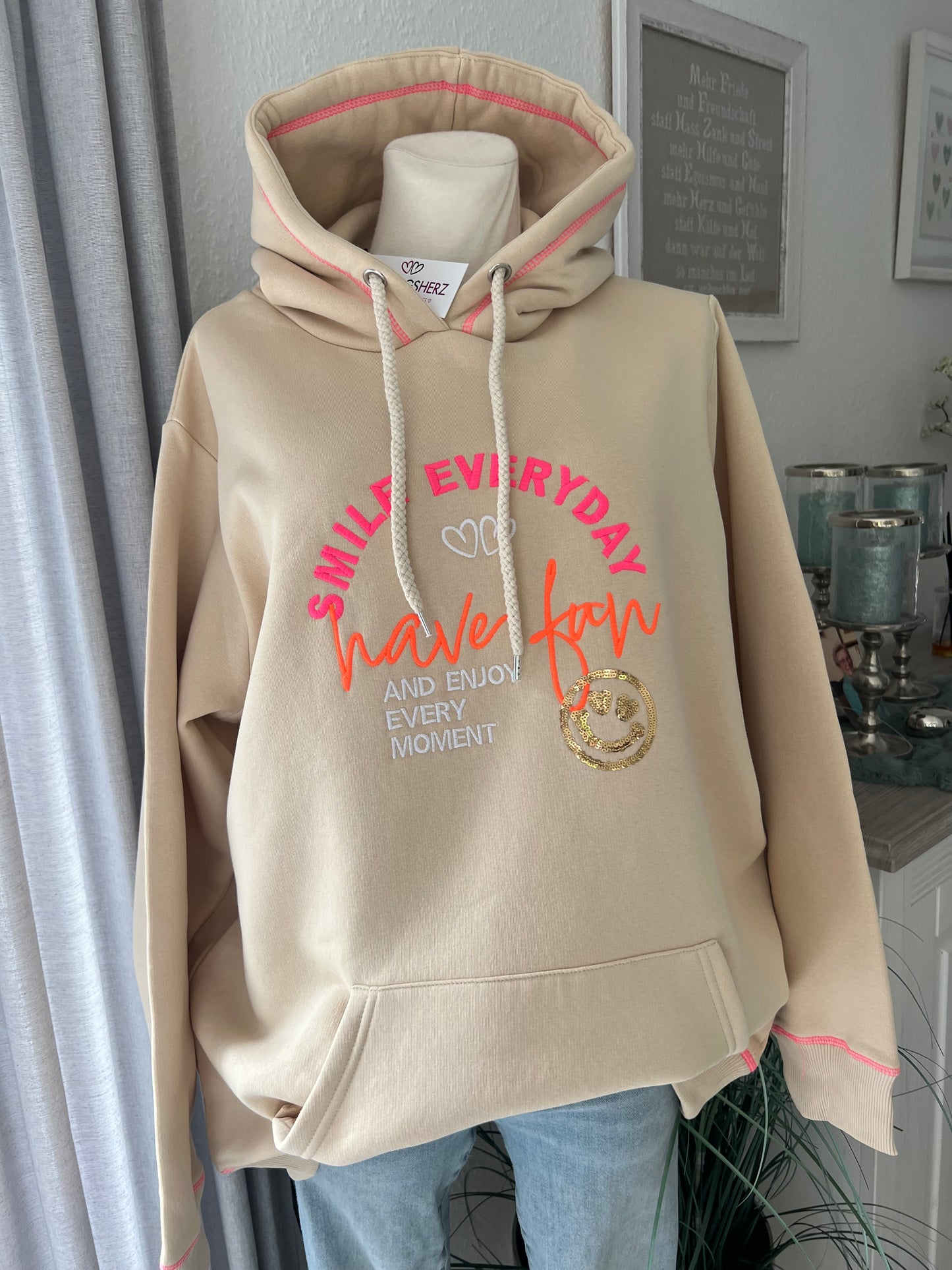 Hoodie in beige von Zwillingsherz have fun