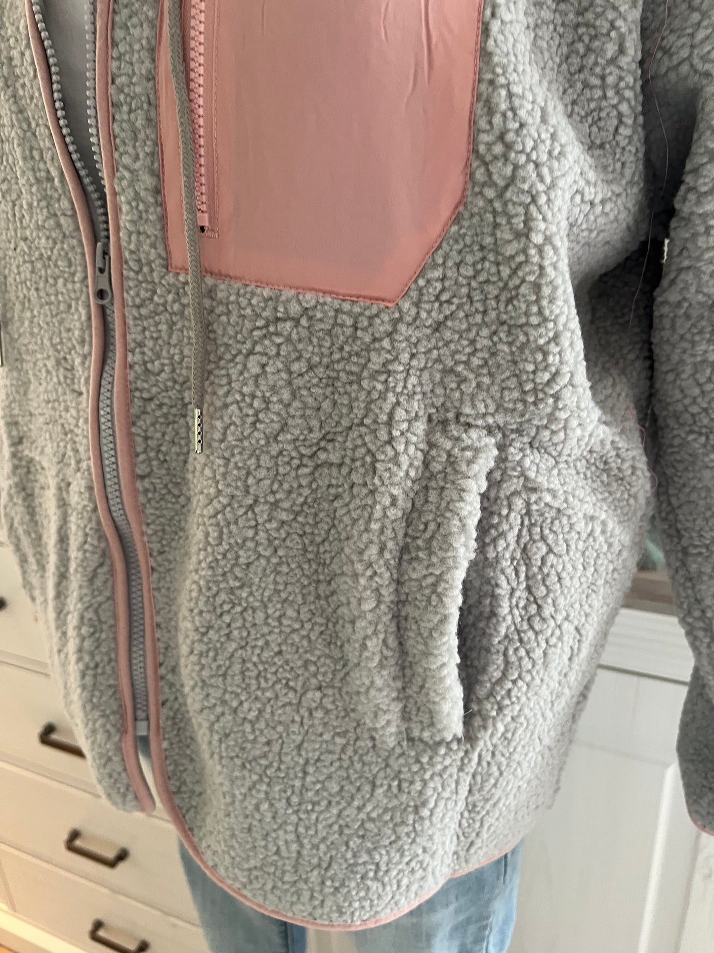 Teddy Jacke von Zwillingsherz in grau mit rosé Gr L