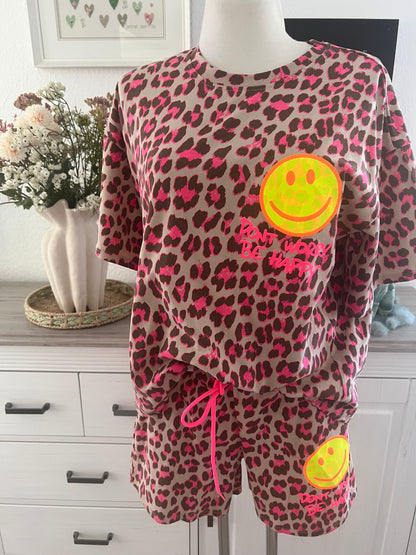 2 Teiler leo mit Smiley in verschiedenen Farben  don‘t worry be happy