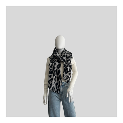 Grauer Winter-Schal "Leo"