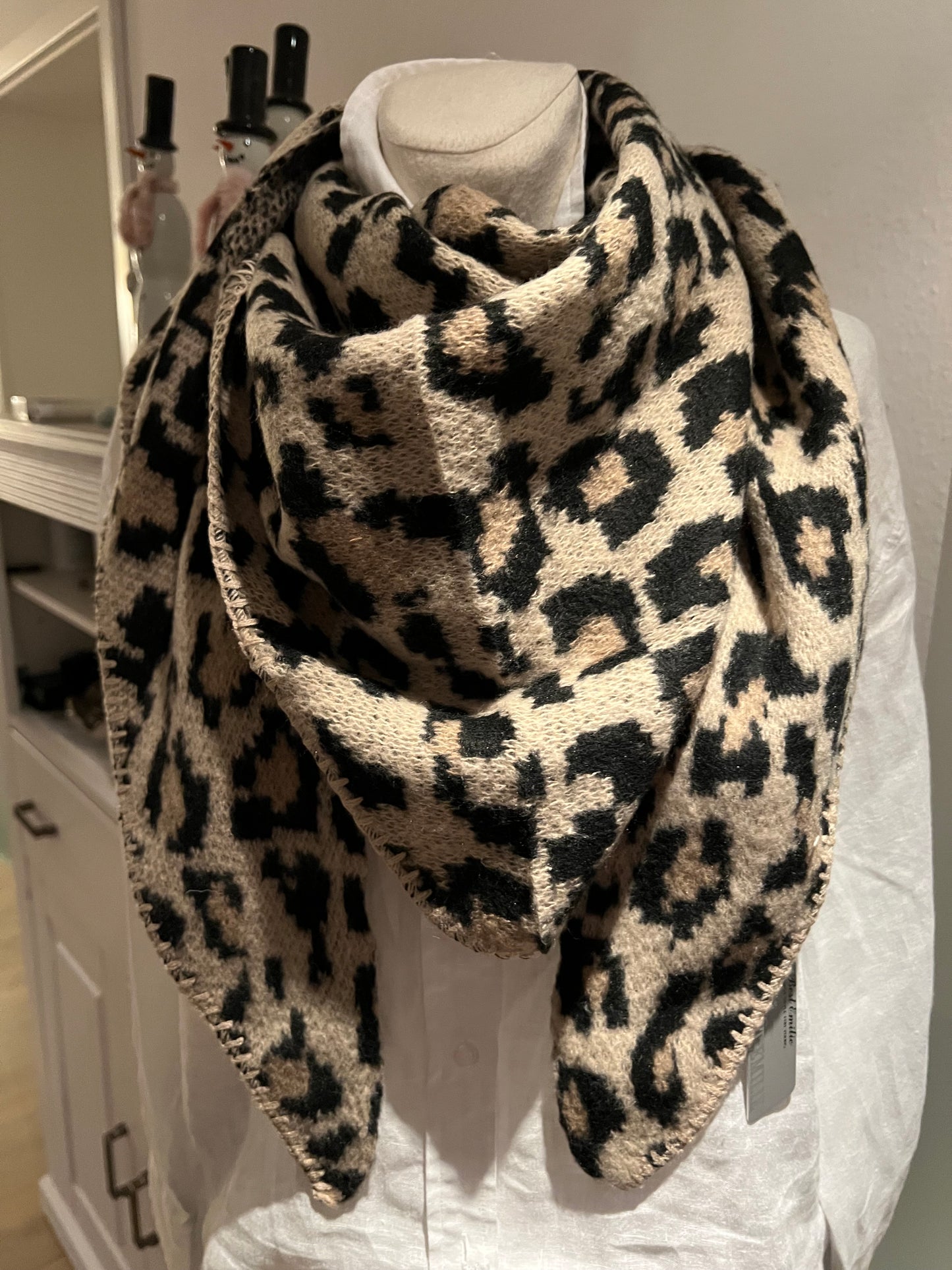 Dreieckschal "Leo in verschiedenen Farben"