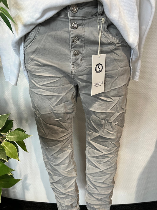 Karo Star Jeans in grau mit Knöpfen 8811