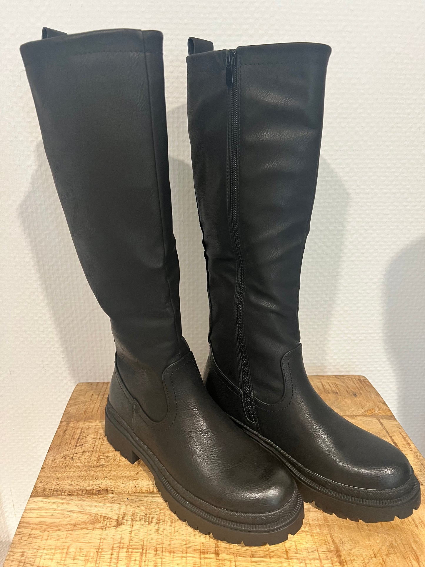 Stiefel schwarz